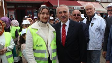Şampiyon Ceren, aydınlık Türkiye için “AK Parti” dedi