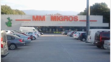Migros'un kliması patladı, işçi ağır yaralandı