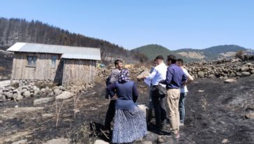 Gerede yangınında 13 yayla evi ve bir cami kül oldu