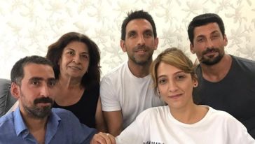 Özer Ailesi Annesini kaybetti
