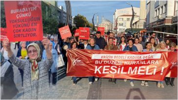 CHP'li kadınlardan 'boş tencere' eylemi!