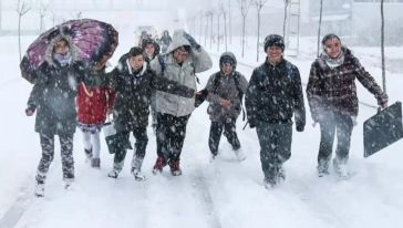 Okullar Çarşamba günü de tatil